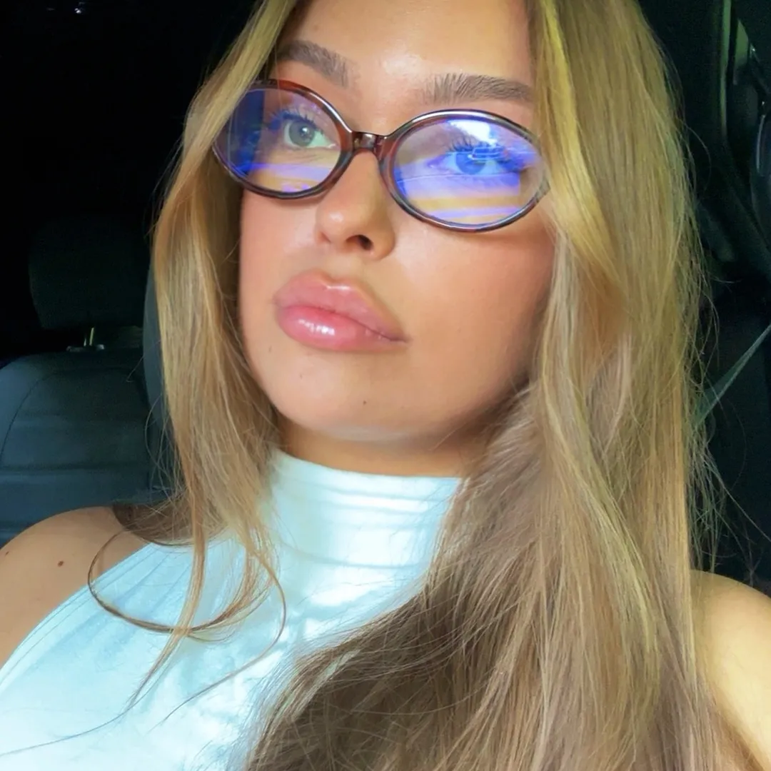 Claudia Kovács claudiakvcs