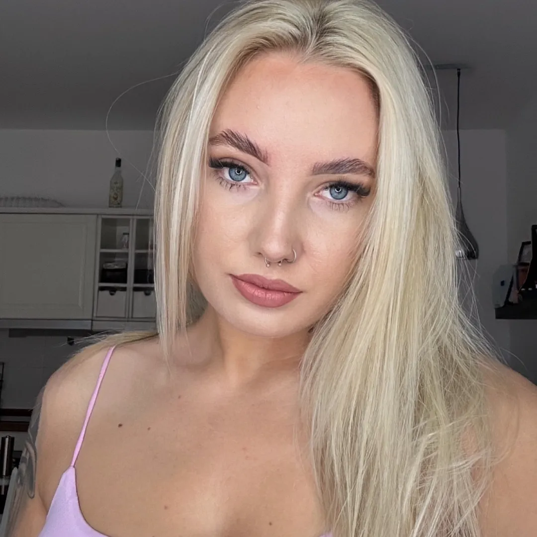 lakatosdora20 lakatosdora20