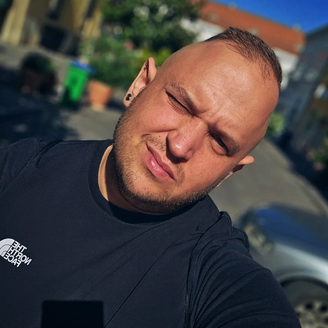 Daniel Lankovics danilankovics