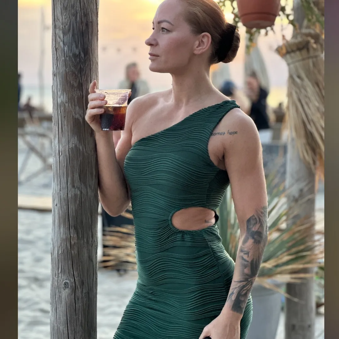 👵🏻Adél♈️ adelfromnl