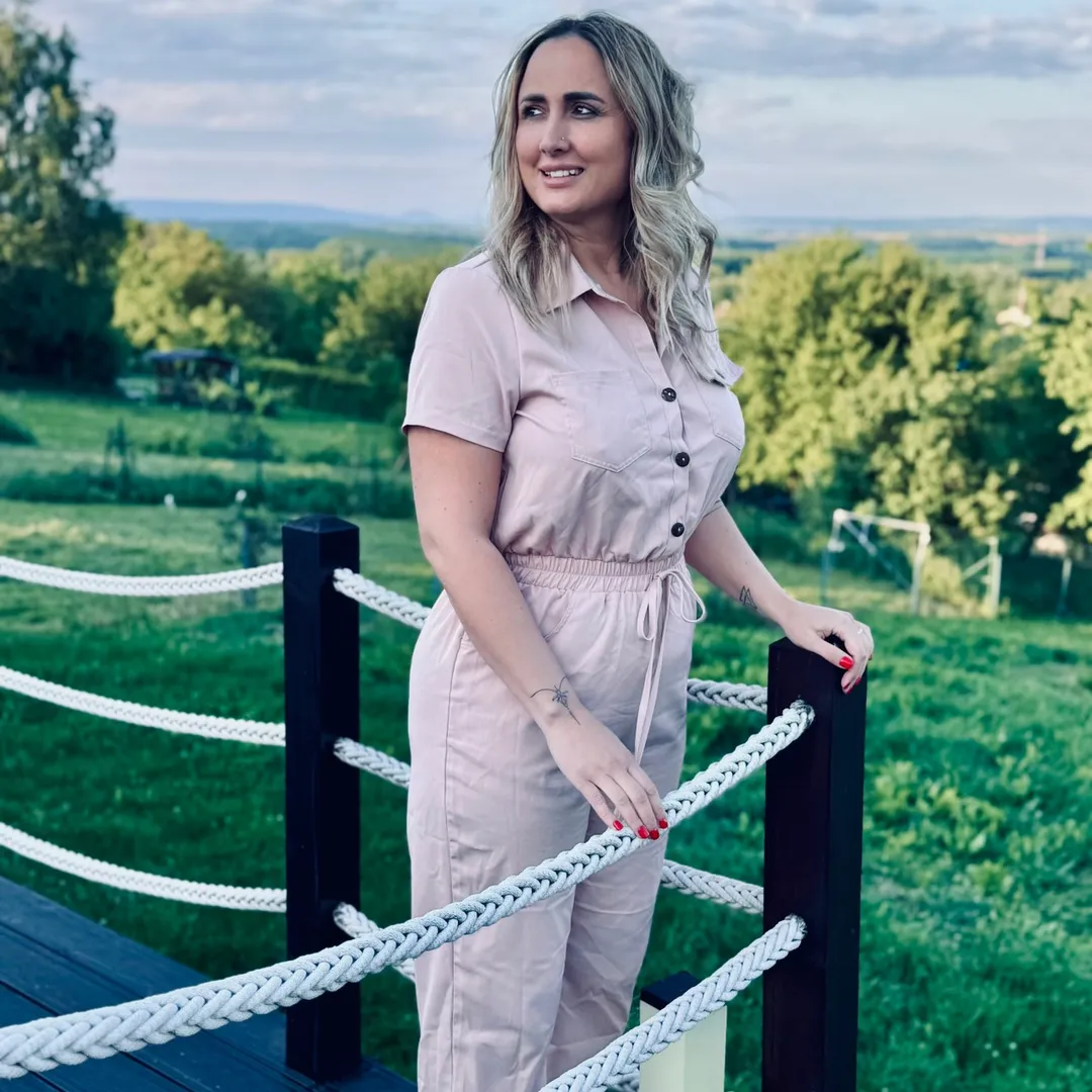 Krisztivine krisztivine