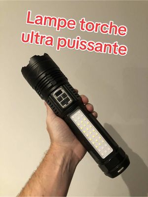 Lampe torche ultra puissante pour moins de 20€ su Tiktok Shop #lampe #lampetorche #lampeled #bonplan #OffresPourToi