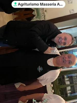 Una settimana indimenticabile con il team di Gabriele Cirilli di Zelig nella nostra Masseria! E domenica, la ciliegina sulla torta: il grande Gabriele in persona per un pranzo speciale! Risate, buon cibo e l'atmosfera unica della nostra terra hanno reso questa esperienza davvero speciale. Grazie a tutti! #gabrielecirilli #masseria #ristorante #puglia #ospitalità #zelig #comico #conversano #pranzodomenicale #cucinapugliese #esperienzeuniche #relax